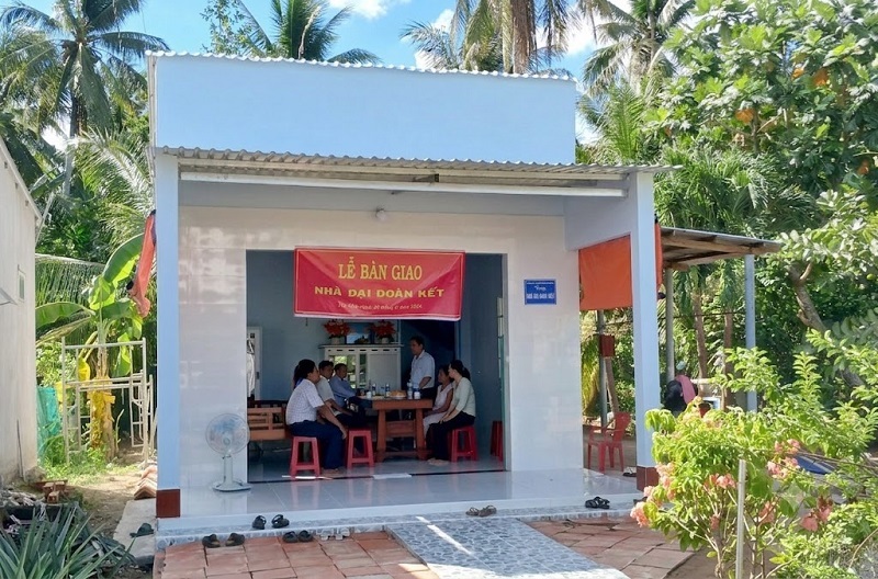 Tân Hòa: Tổ chức lễ bàn giao 04 căn nhà “Đại đoàn kết” 