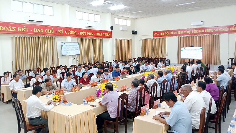 Tân Hòa: Tham dự Hội nghị toàn quốc nghiên cứu, học tập, quán triệt và triển khai thực hiện Nghị quyết Hội nghị lần thứ ba Ban Chấp hành Trung ương Đảng khóa XIV